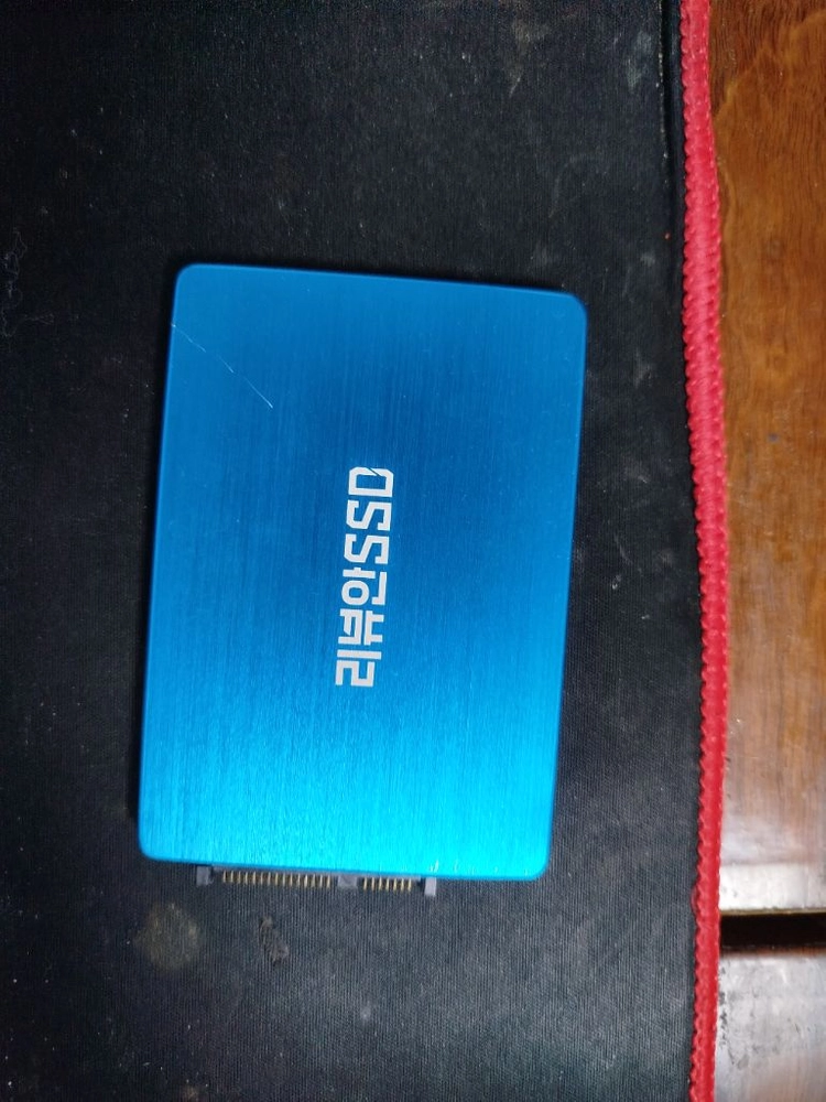 리뷰안 SSD 900G 120GB 블루 색상 제품이에요SATA 방식 전주시 이미지