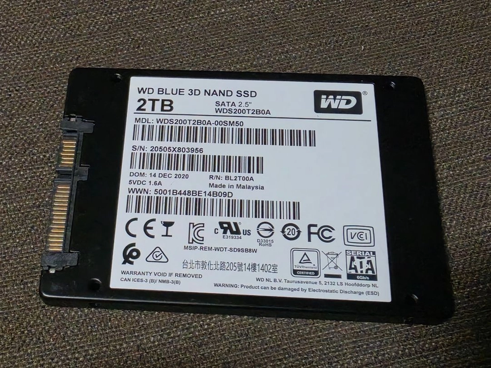 WD BLUE 2TB 3D NAND SATA SSD 이미지