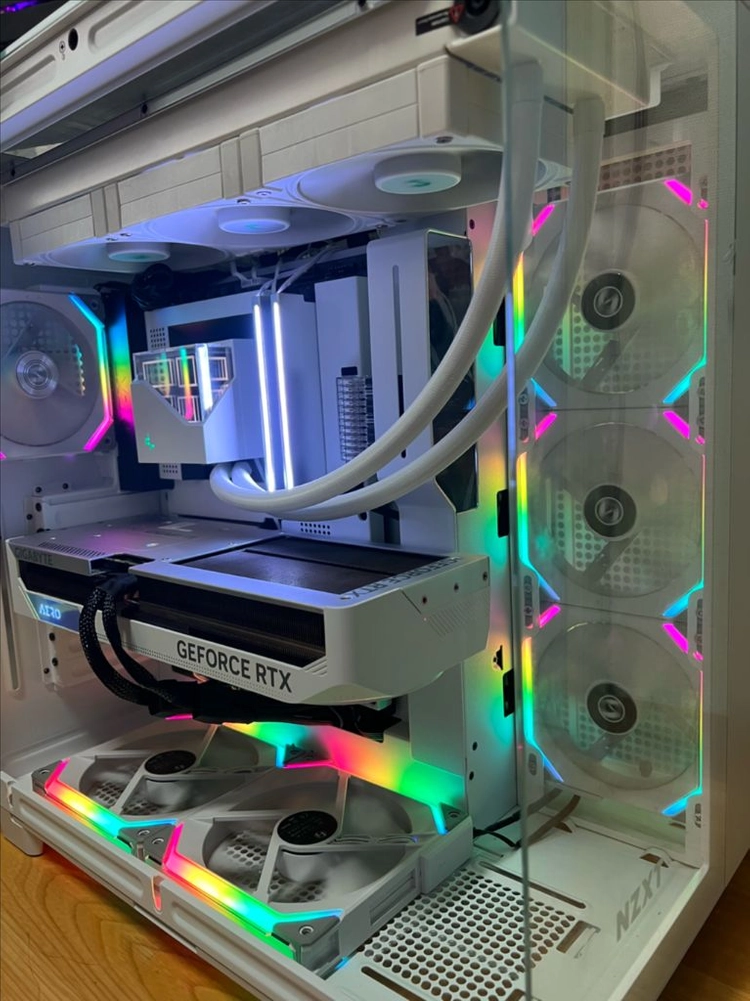 pc 본체 i7 14700K, 64gb, 4070ti, ssd 2tb 이미지