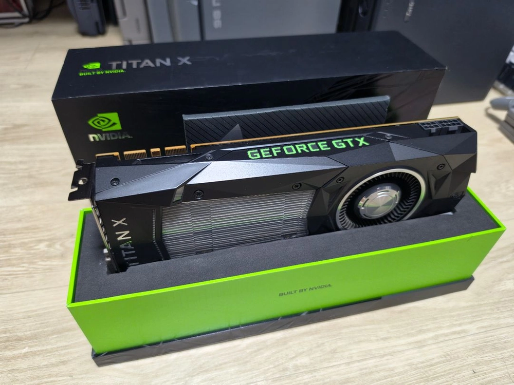 NVIDIA TITAN X (PASCAL) 이미지