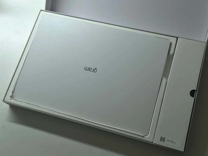 LG gram 16인치 노트북 화이트 (16Z90TP GA5CK) 이미지