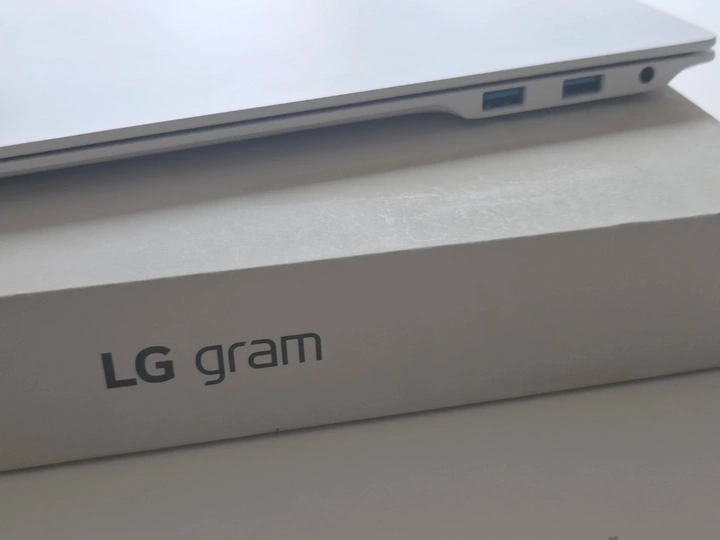 LG gram 16인치 노트북 화이트 (16Z90TP GA5CK) 이미지