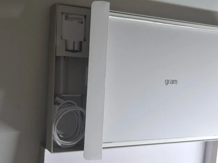 LG gram 16인치 노트북 화이트 (16Z90TP GA5CK) 이미지