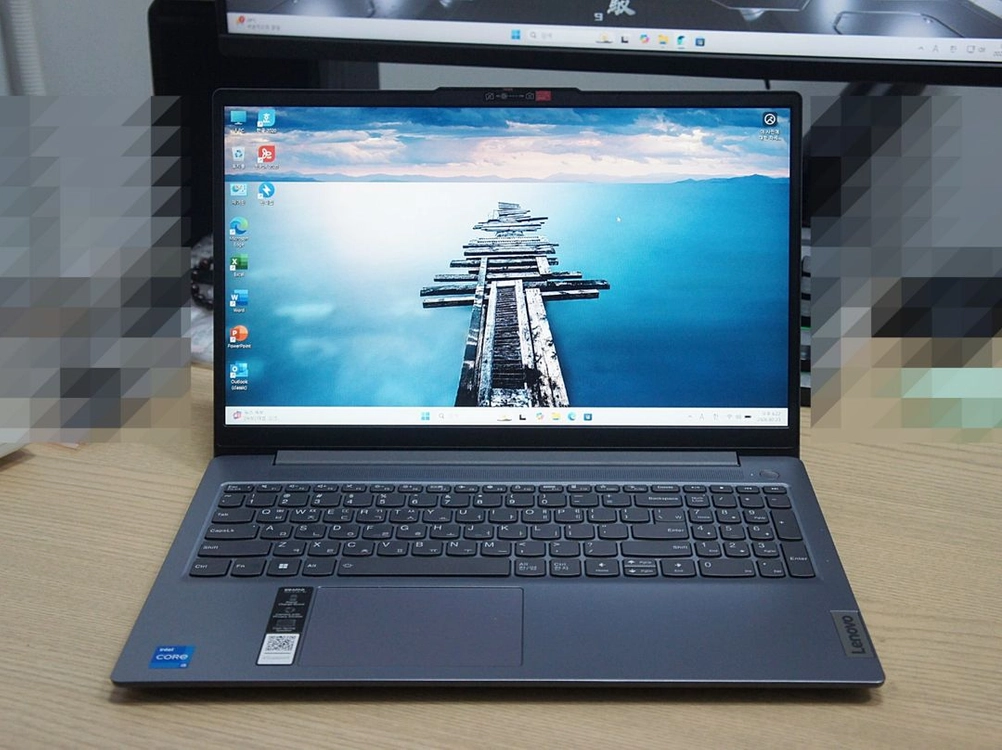 레노버 인텔 i5-12450H 램16기가 15.6인치 노트북 팝니다. 수원 이미지