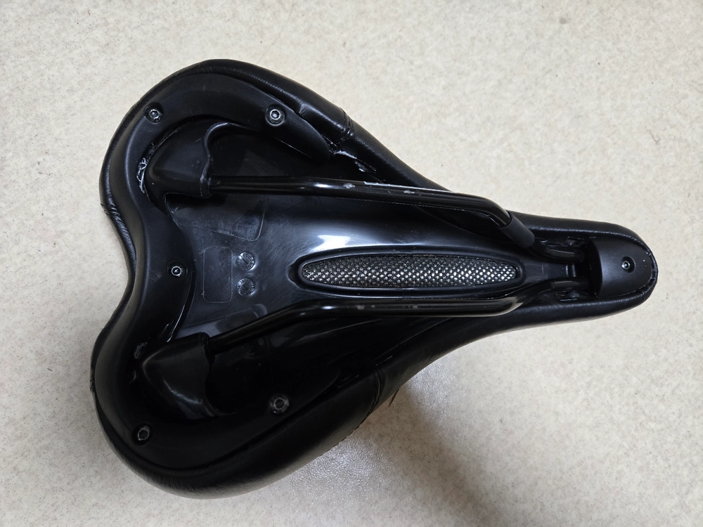 모토벨로(Motovelo) 전기자전거 여분 안장 이미지