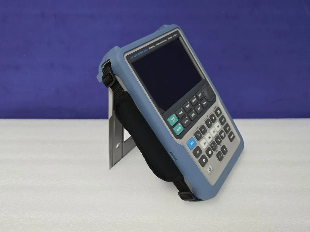 휴대용 오실로스코프 Rohde RTH1024 200MHz 4채널 신품 판매 이미지