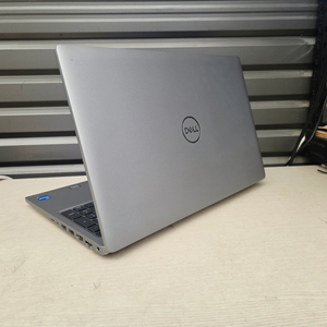 DELL Latitude 5530 노트북 실버 이미지