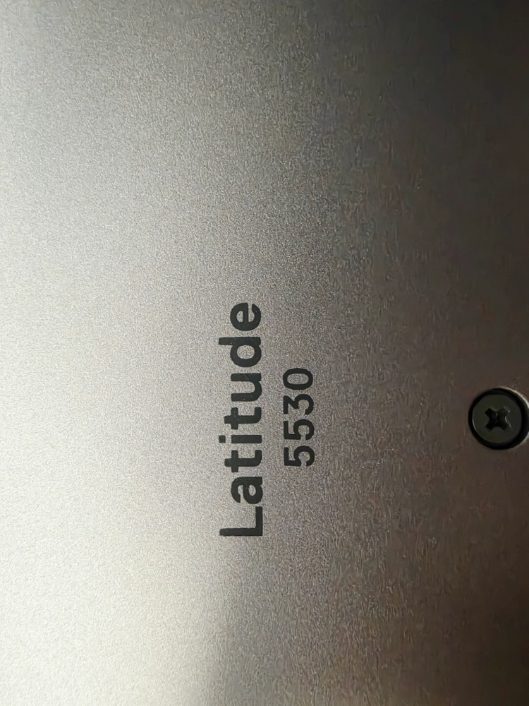 DELL Latitude 5530 노트북 실버 이미지