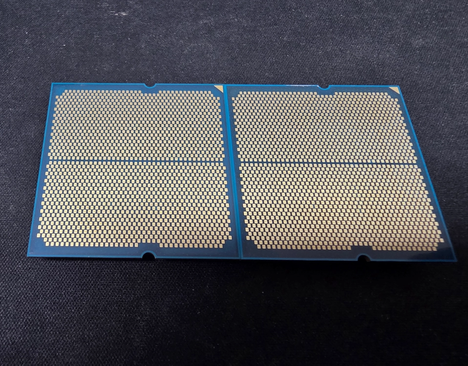 [정품/제이씨현] AMD 라이젠 7 9700X AM5 CPU 이미지