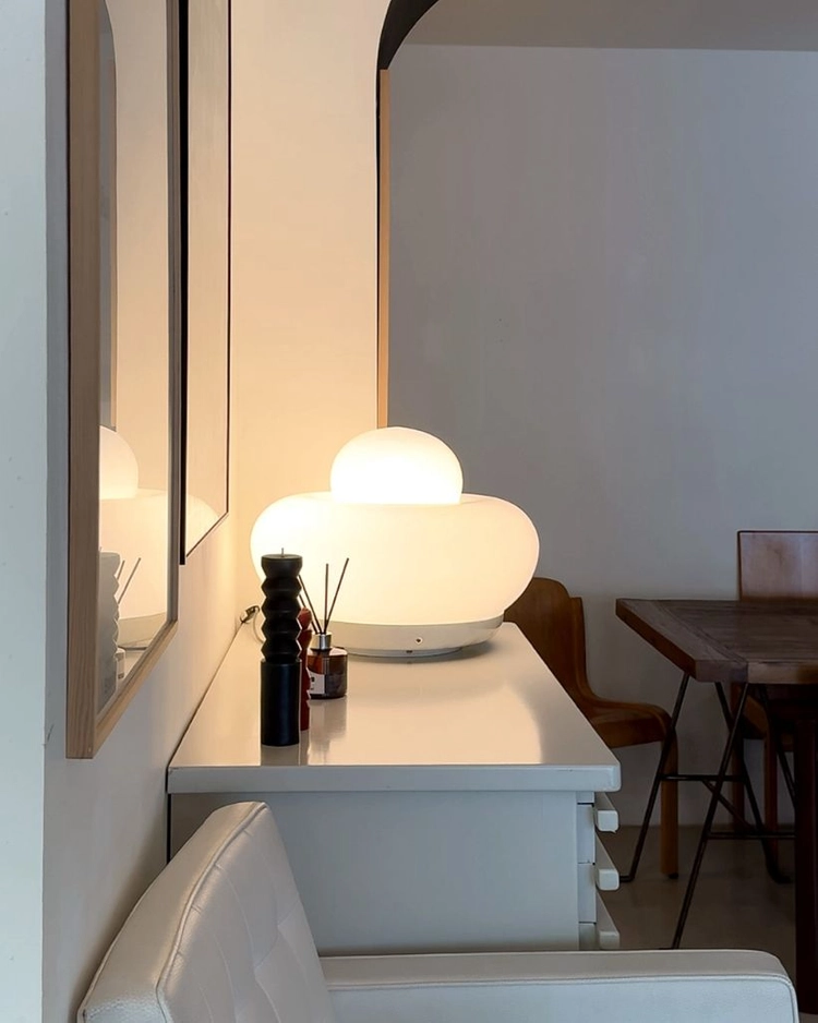 Artemide Electra 조명 팔아요. (빈티지 가구) 8월까지만 판매 이미지