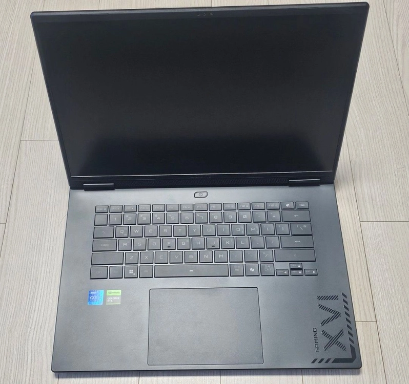 기가바이트 RTX 5070, SSD 1TB, DDR5 16GB 게이밍 고사양 노트북 이미지