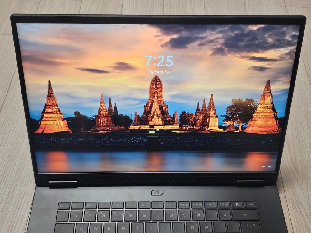 기가바이트 RTX 5070, SSD 1TB, DDR5 16GB 게이밍 고사양 노트북 이미지