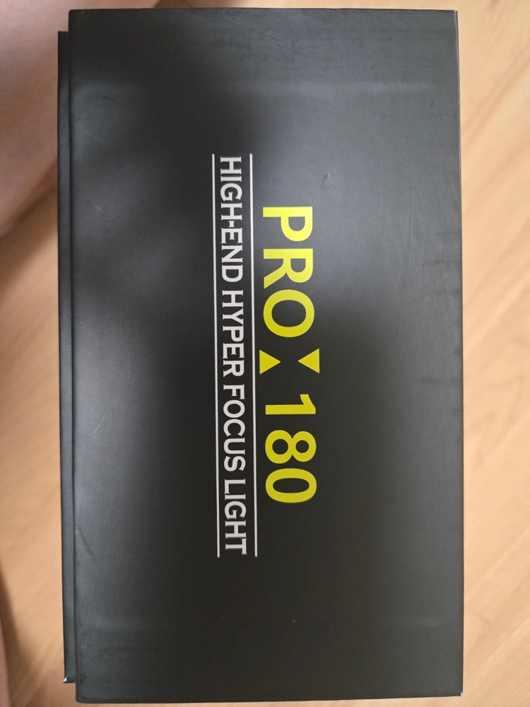 명장집어등 LED 램프 프리미엄 집어등 램프 P180 Pro180 1회사용 판매 합니다.현존 최고 밝기 집중광입니다 - 안심되는 중고거래