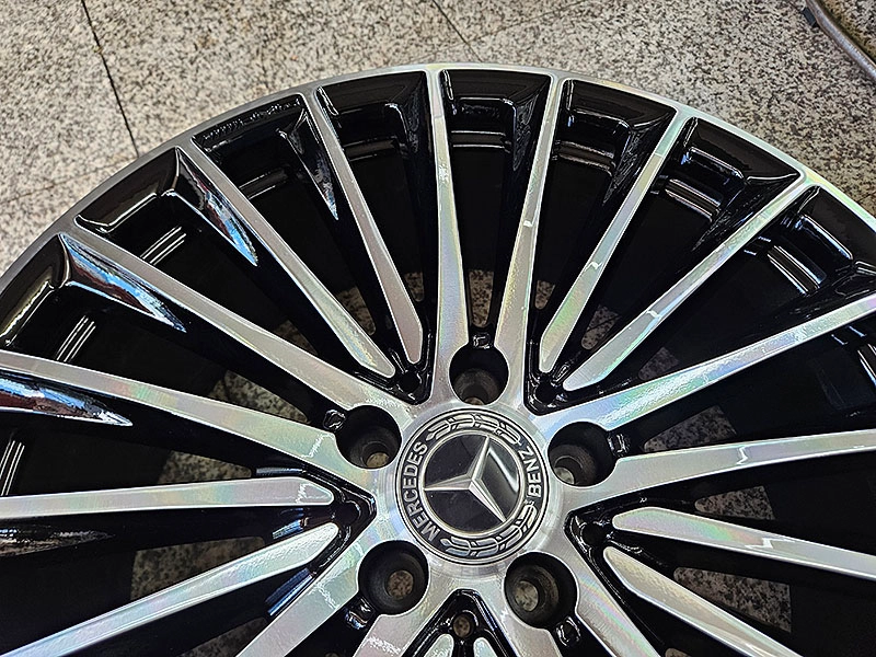 벤츠 W257 CLS450AMG 정품 20인치 전륜용 휠 낱개 이미지
