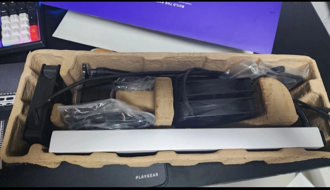 NZXT 크라켄 X73 이미지