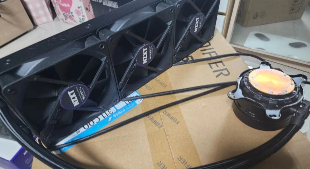 NZXT 크라켄 X73 이미지