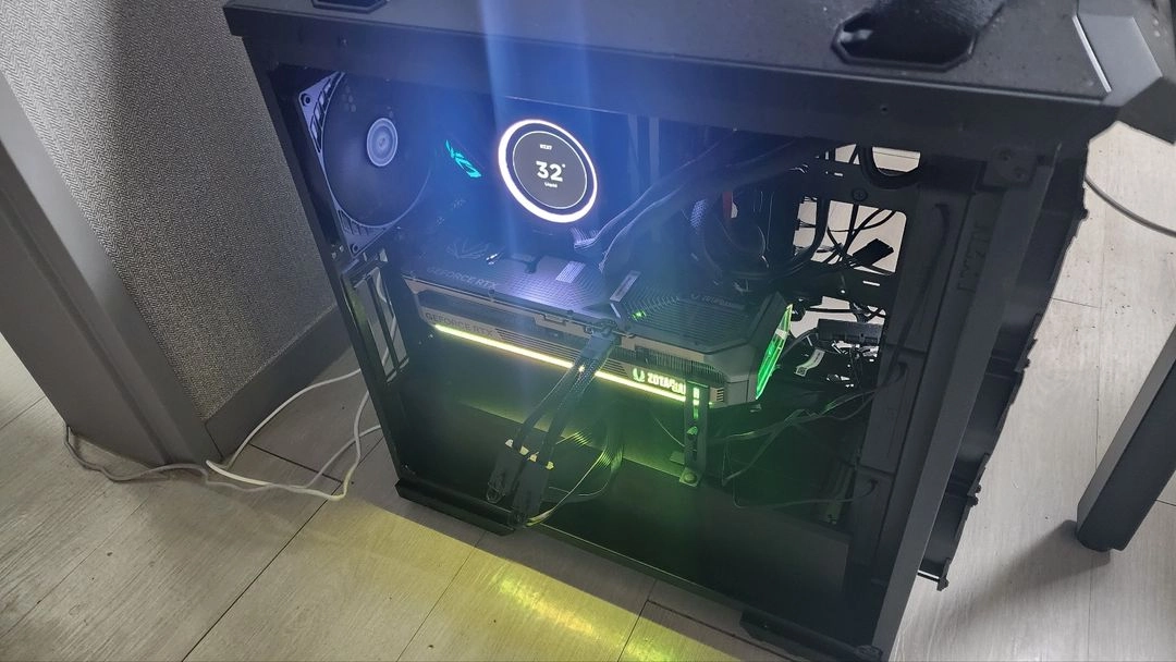 NZXT 크라켄 X73 이미지