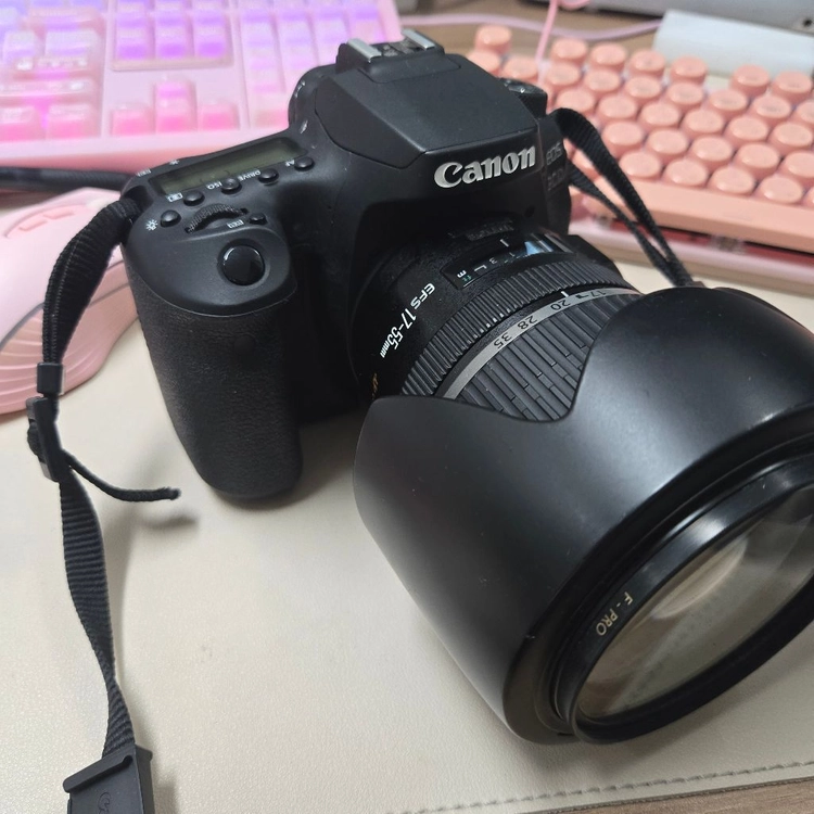 캐논 eos 90d + 17-55 렌즈 이미지