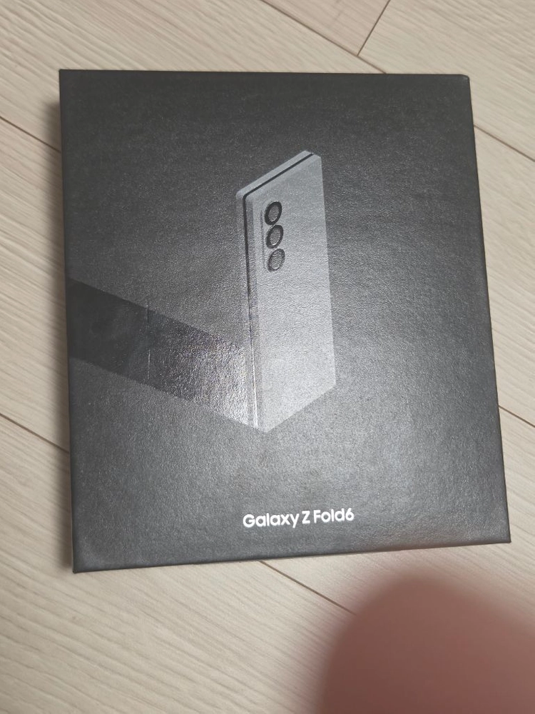 갤럭시 Z 폴드6 실버 자급제 256GB 액정교체후 미사용 풀박 팝니다.(부산 일광) 이미지