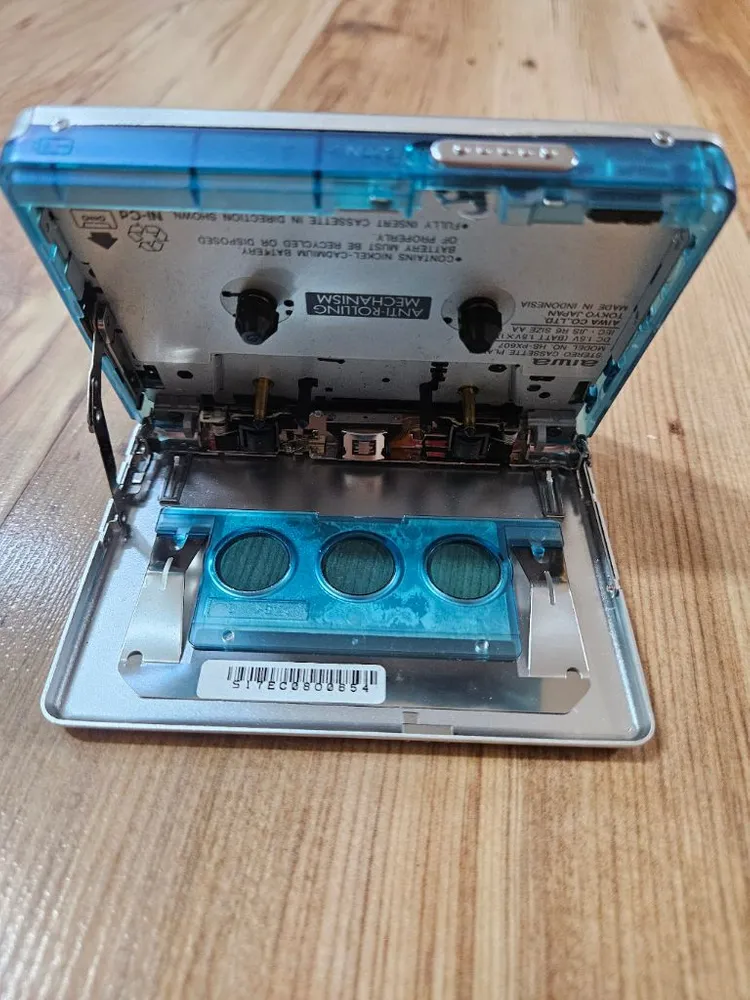 아이와 워크맨 HS-PX607 팝니다 이미지