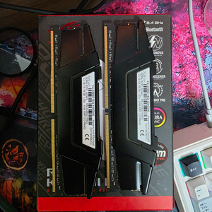 G.SKILL RIPJAWS V DDR4-3200 CL16 64GB (32GB x 2개) 팝니다 이미지