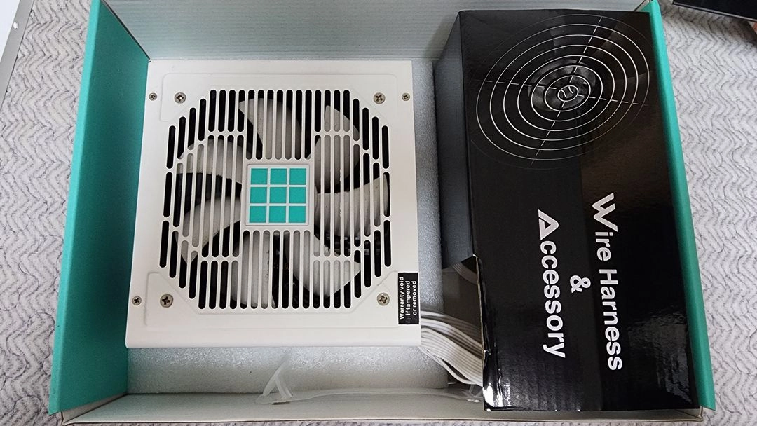 마이크로닉스 600w 화이트 이미지
