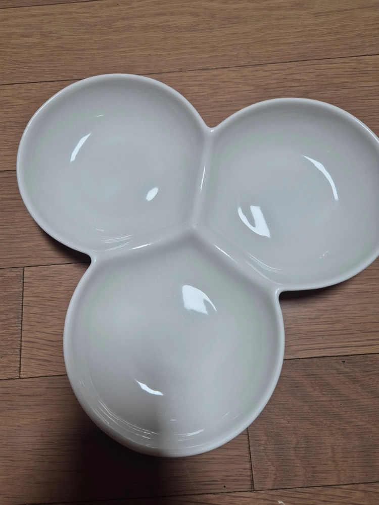 3칸 접시 3개 이미지