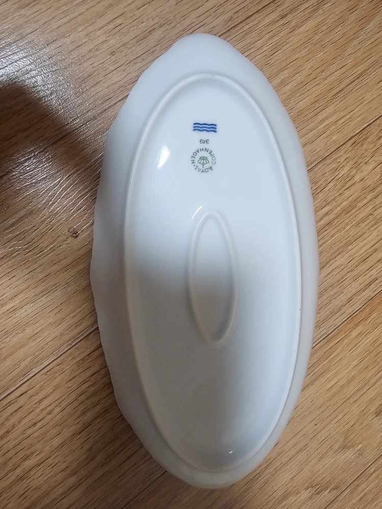 로얄코펜하겐 화이트하프레이스 오발접시24cm 이미지