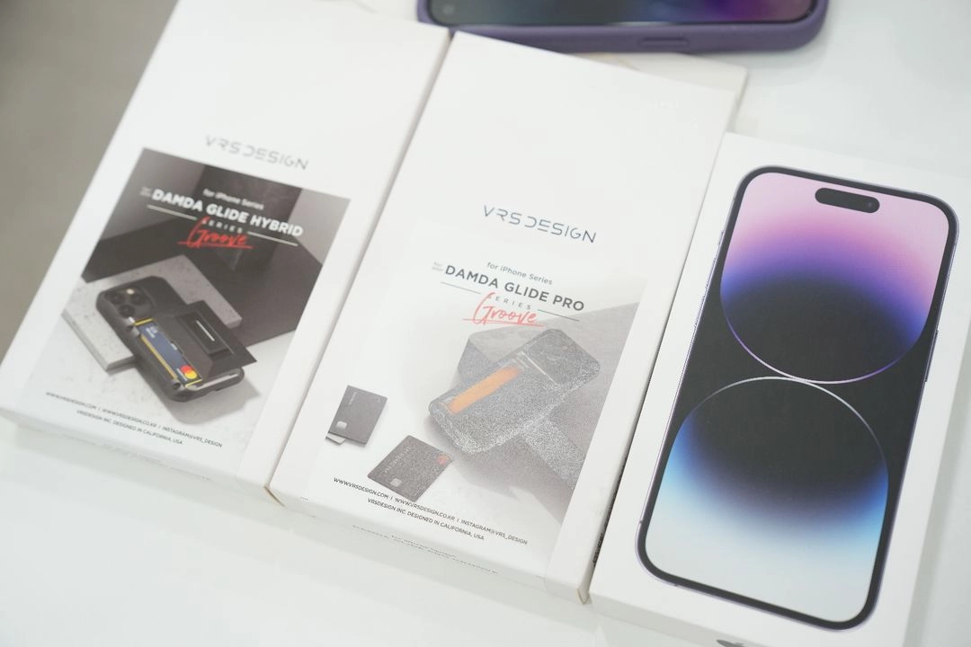 아이폰 14 프로 자급제 256 딥퍼플 풀박 이미지