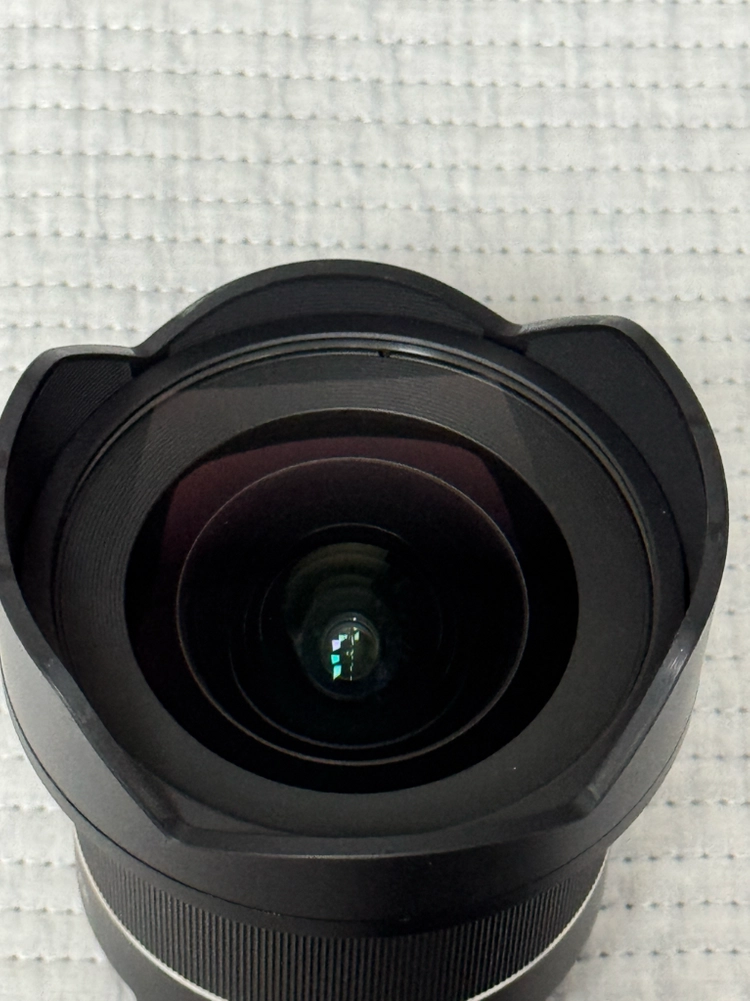 14mm F2.8 소니 마운트 광각 렌즈 이미지