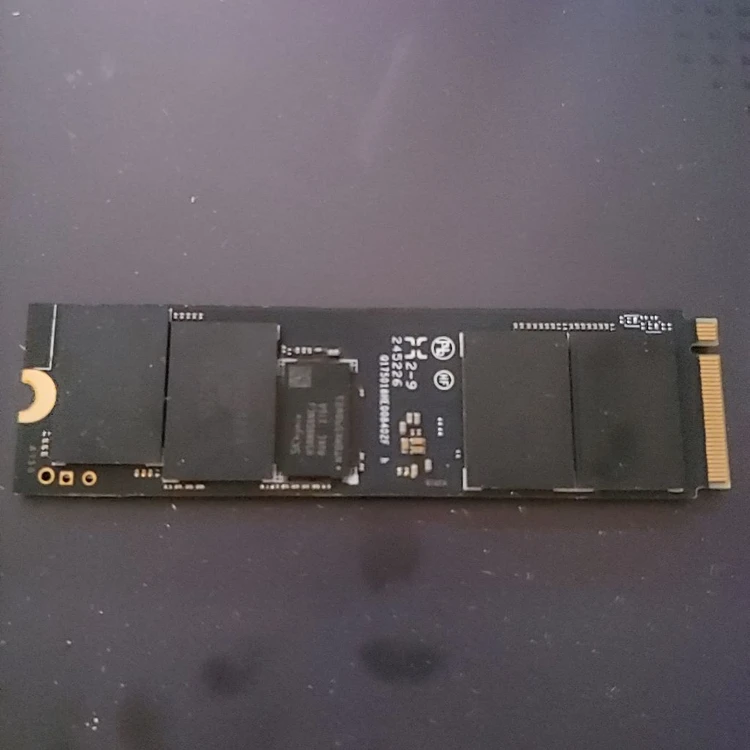 Phison Nvme SSD 4TB 이미지