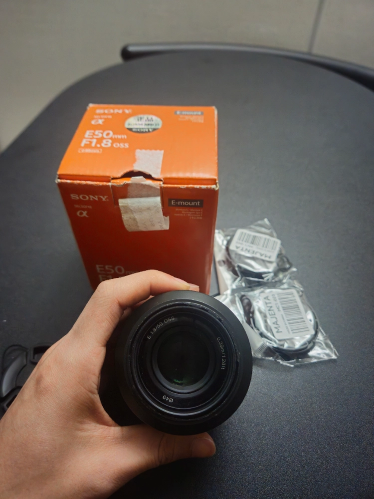 [S급 정품] 소니 E 50mm F1.8 OSS (SEL50F18) 인물용 여친렌즈 이미지