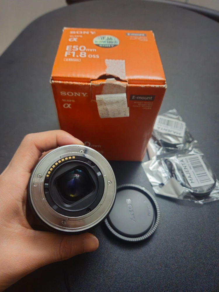 [S급 정품] 소니 E 50mm F1.8 OSS (SEL50F18) 인물용 여친렌즈 이미지