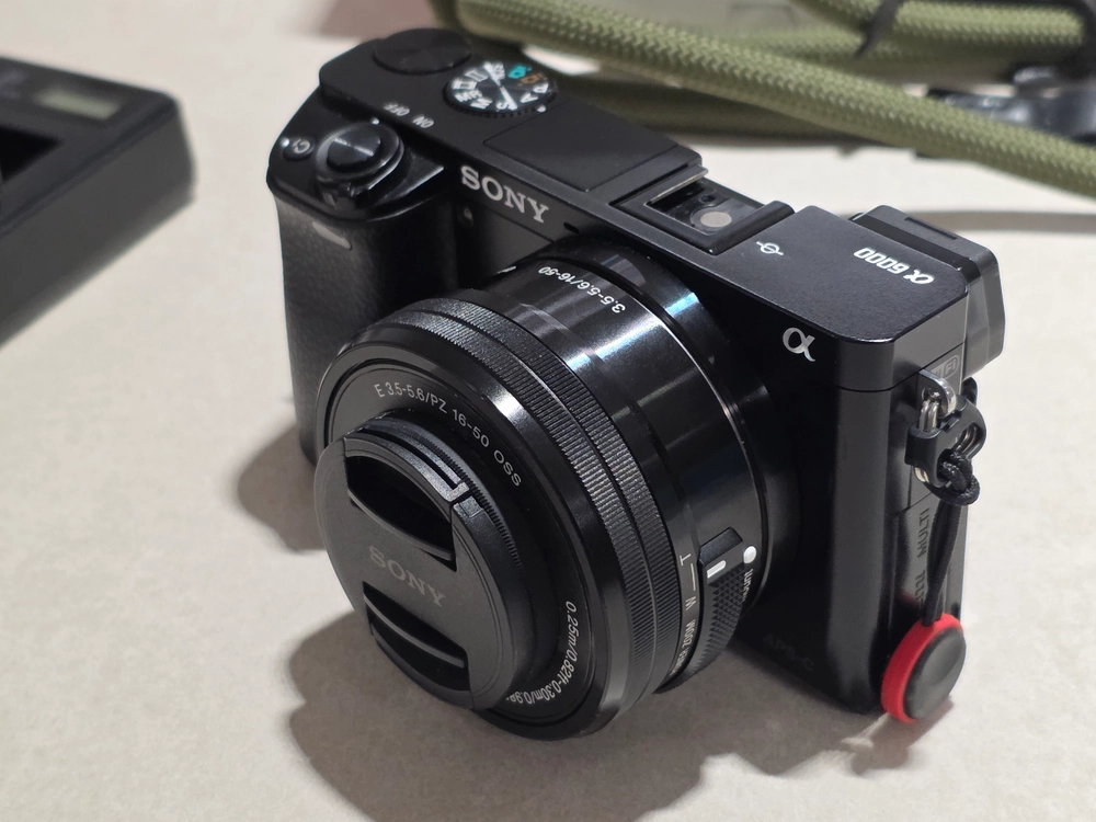 소니 a6000 + 1650oss 번들렌즈 이미지