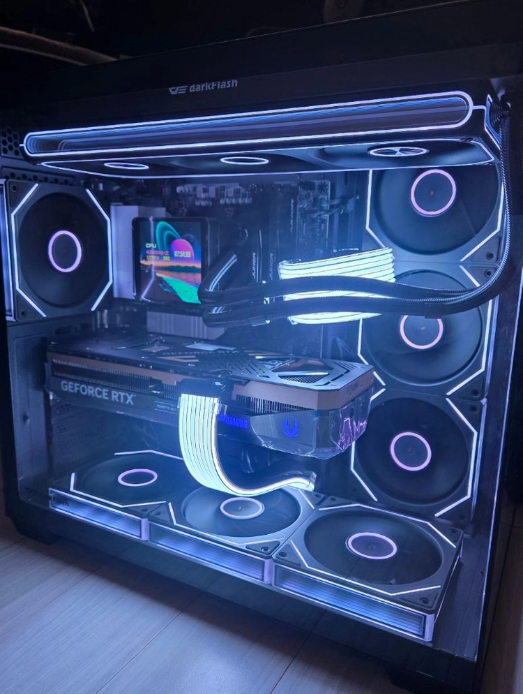 라이젠7 9800X3D RTX5080 솔리드신품PC 싸게 팝니다. 이미지