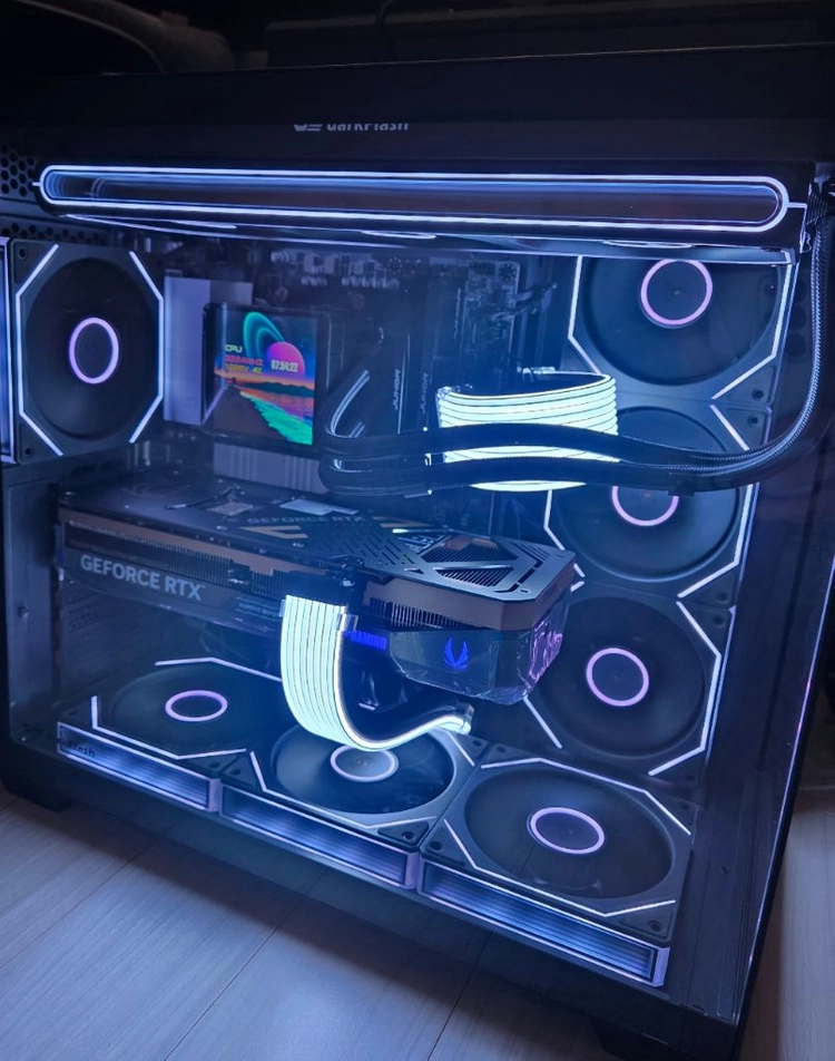 라이젠7 9800X3D RTX5080 솔리드신품PC 싸게 팝니다. 이미지