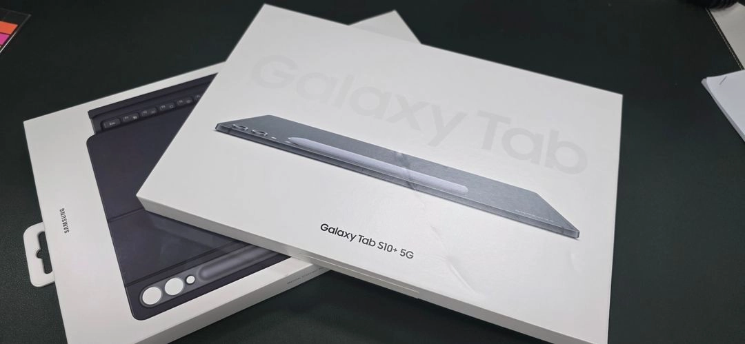갤럭시 탭 S10+ 5G 512GB (정품 키보드 케이스 + S펜 포함) 이미지