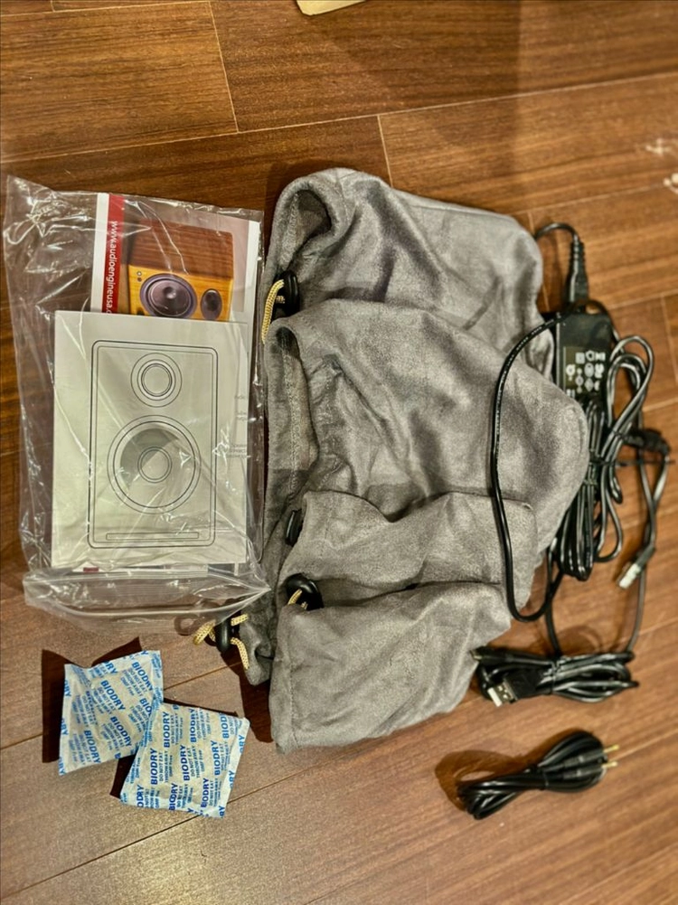 오디오엔진 A2+ Wireless: 블루투스 화이트 스피커 풀박스 + 스텐드 포함 이미지