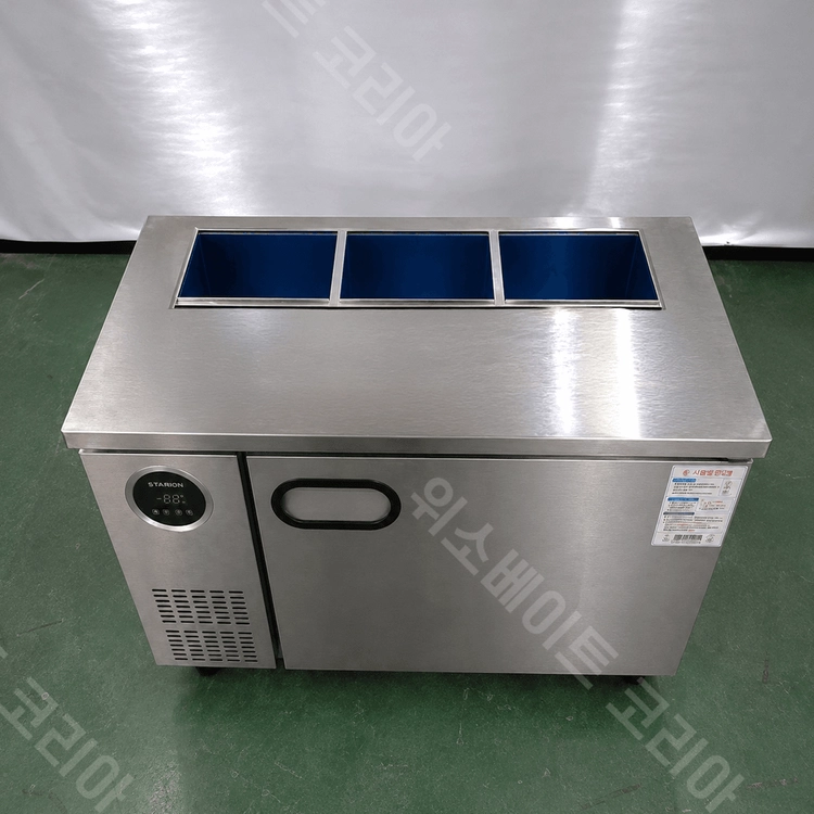 스타리온 반찬냉장고 1200 SR-V12EIEVG 12 앞작업대 25년식 상태최상 업소용 테이블냉장고 이미지