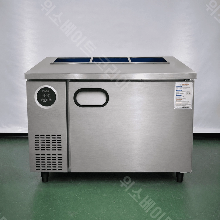 스타리온 반찬냉장고 1200 SR-V12EIEVG 12 앞작업대 25년식 상태최상 업소용 테이블냉장고 이미지