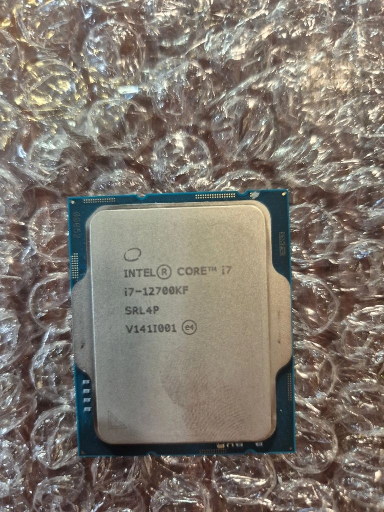인텔 코어 i7-12700KF CPU 판매해요 이미지