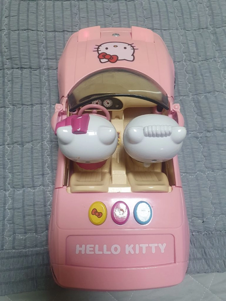 헬로키티 멜로디 오픈카 이미지