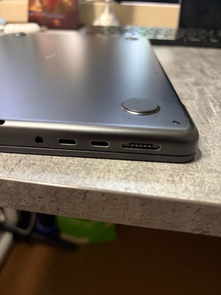 M3 pro 맥북프로 14인치 블랙 저렴히 판매 이미지