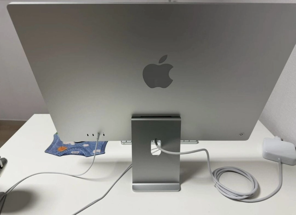 Apple iMac 24 M3 실버 8GB 이미지