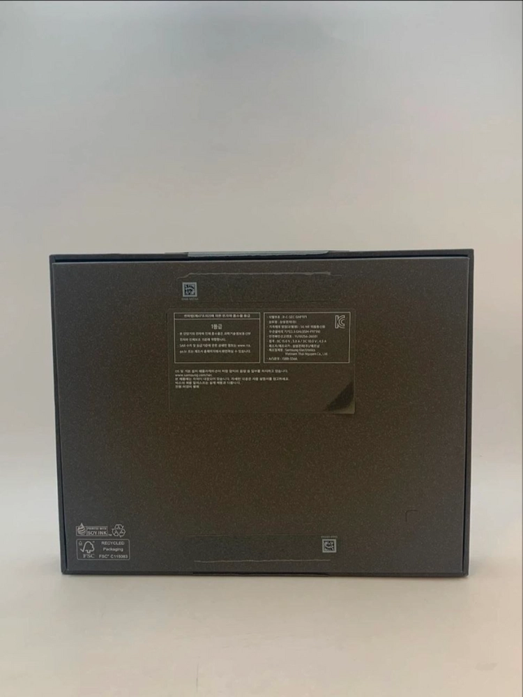갤럭시 Z 폴드8 라벤더 512GB갤럭시 Z 폴드8 라벤더 색상 512GB 모델이에요 이미지