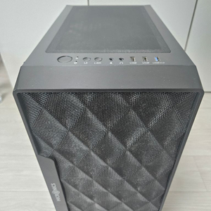 3060ti + i5-10600F + 삼성32GB램 본체 이미지