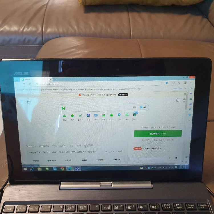 ASUS Transformer Book T100TA 2in1 노트북 이미지