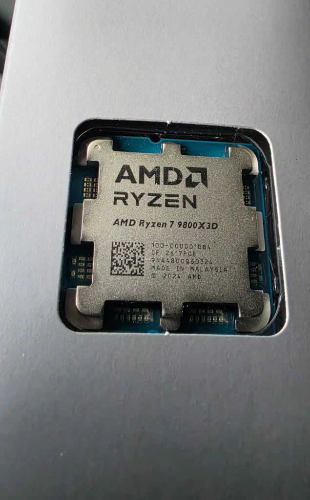 AMD 라이젠7 9800X3D CPU 미개봉팝니다. 이미지