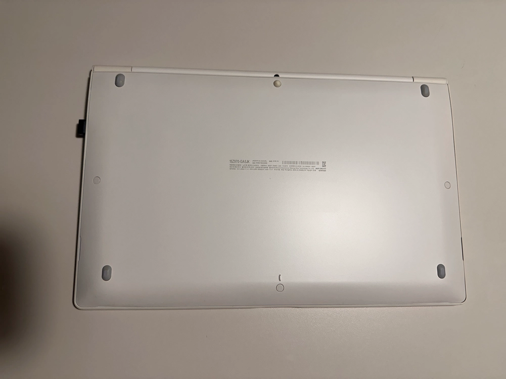 LG 그램 15인치 i5 / 8GB / SSD 256GB 노트북 이미지