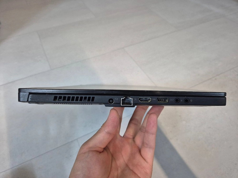 i7, 32gb, 2070, 1tb 게이밍노트북 팝니다. 이미지